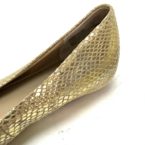 Kenneth Cole REACTION Gold Flats Slip On Shoes 7.5 - Picture 8 of 16